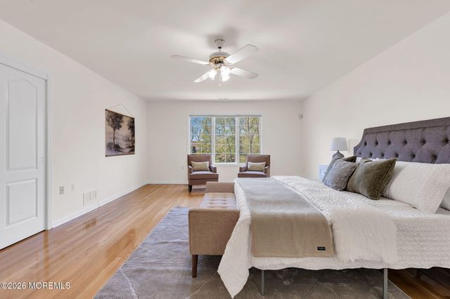 7 Shira Lane, Manalapan, NJ 07726