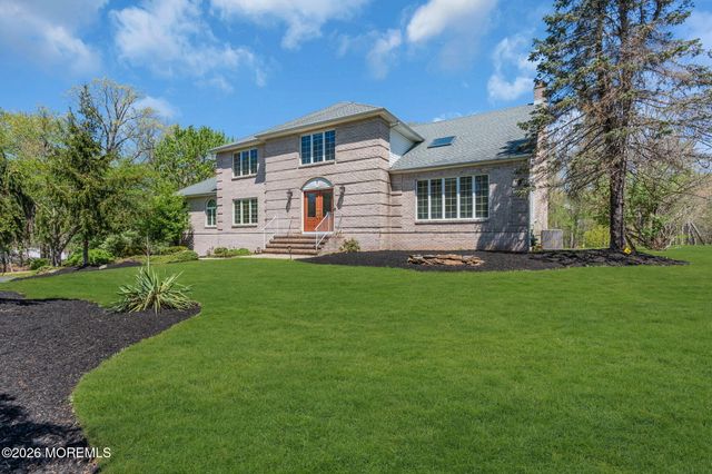 7 Shira Lane, Manalapan, NJ 07726