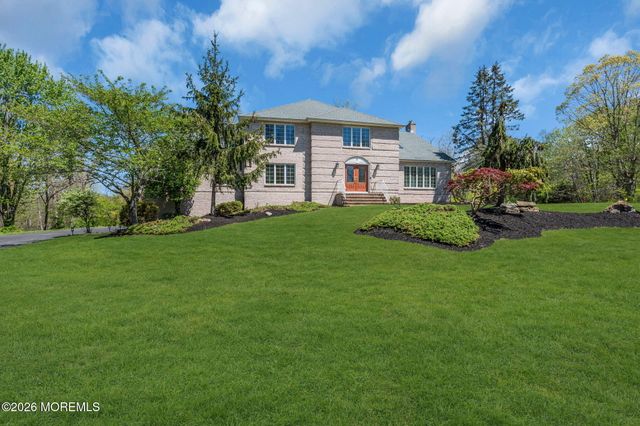7 Shira Lane, Manalapan, NJ 07726