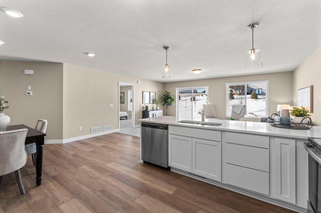 27270 Pete's Hill Trail, Elko New Market, MN 55020