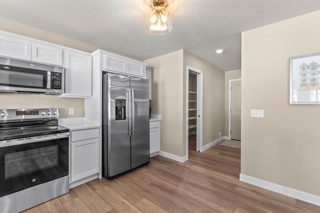 27270 Pete's Hill Trail, Elko New Market, MN 55020