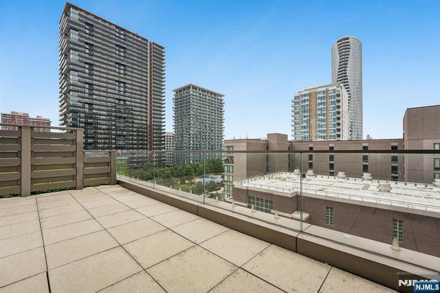 75 Park Lane, Jersey City, NJ 07310