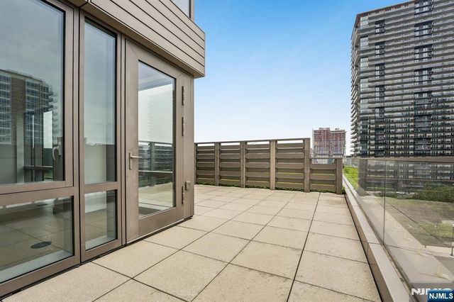 75 Park Lane, Jersey City, NJ 07310