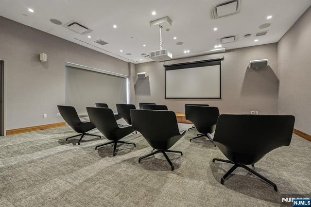 75 Park Lane, Jersey City, NJ 07310