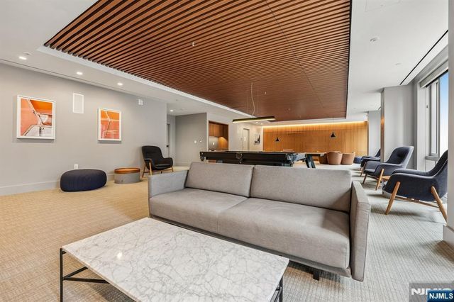 75 Park Lane, Jersey City, NJ 07310
