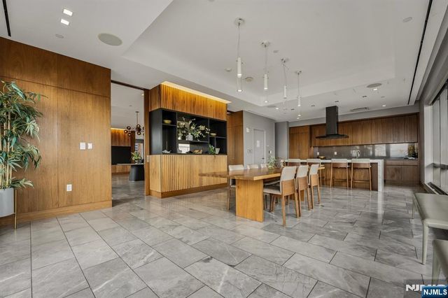 75 Park Lane, Jersey City, NJ 07310