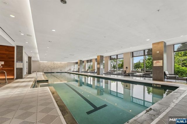 75 Park Lane, Jersey City, NJ 07310