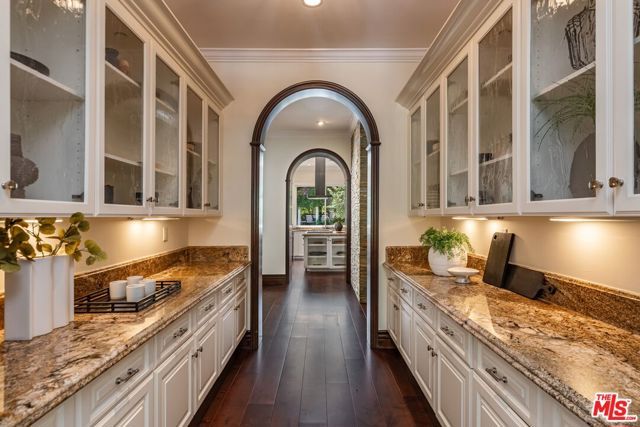 5209 Newcastle Lane, Calabasas, CA 91302