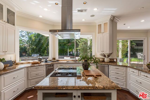 5209 Newcastle Lane, Calabasas, CA 91302