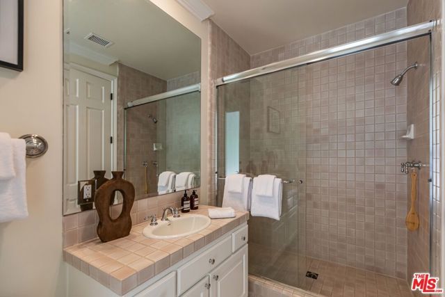 5209 Newcastle Lane, Calabasas, CA 91302