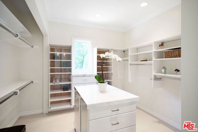 5209 Newcastle Lane, Calabasas, CA 91302