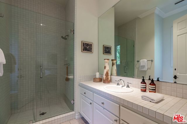 5209 Newcastle Lane, Calabasas, CA 91302