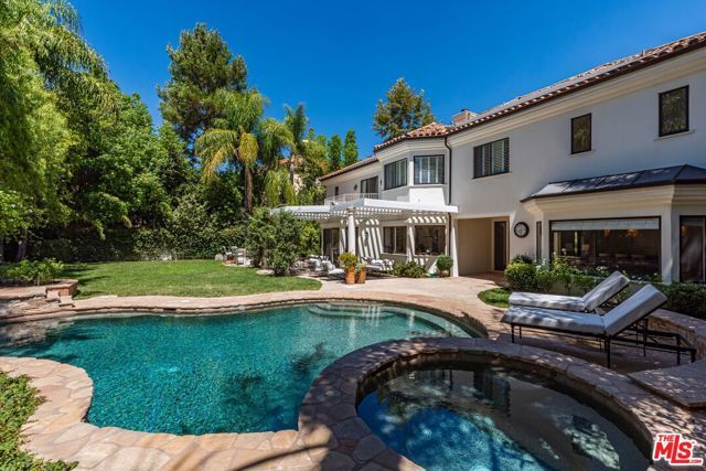 5209 Newcastle Lane, Calabasas, CA 91302