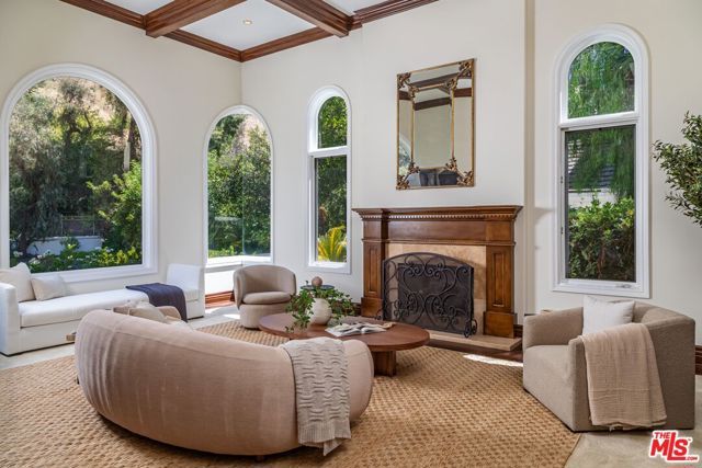 5209 Newcastle Lane, Calabasas, CA 91302