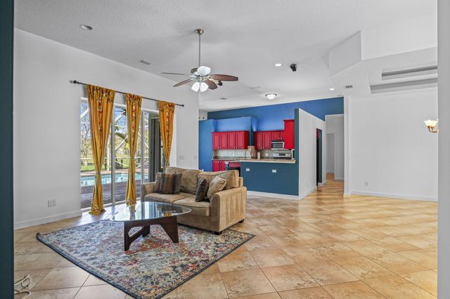 140 SW Mark Court, Port St Lucie, FL 34953