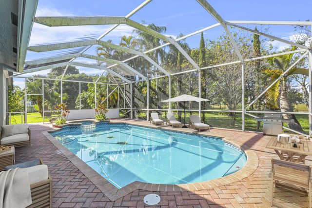 140 SW Mark Court, Port St Lucie, FL 34953