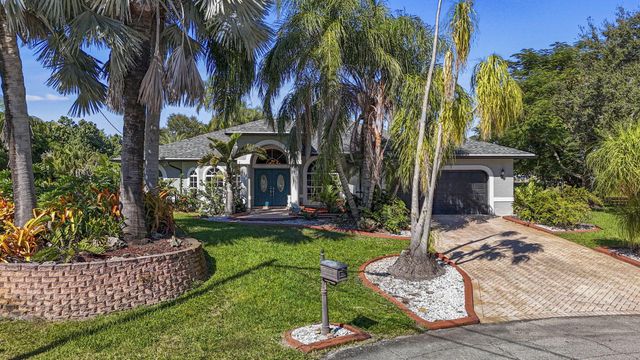 140 SW Mark Court, Port St Lucie, FL 34953