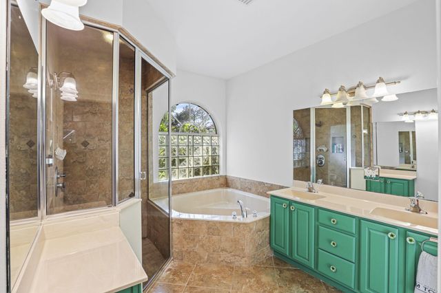 140 SW Mark Court, Port St Lucie, FL 34953