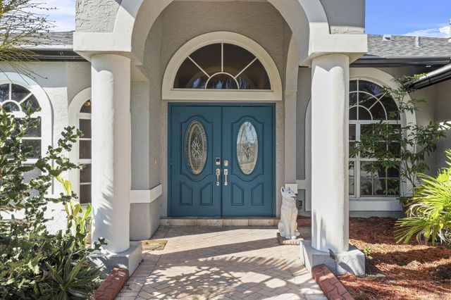 140 SW Mark Court, Port St Lucie, FL 34953