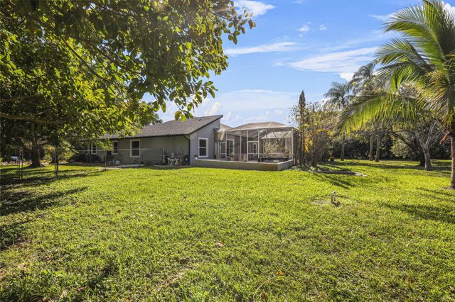 140 SW Mark Court, Port St Lucie, FL 34953