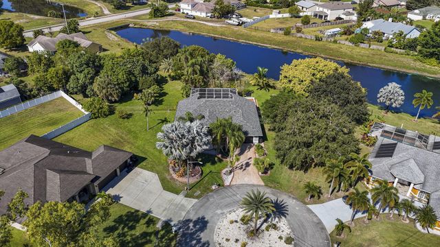 140 SW Mark Court, Port St Lucie, FL 34953