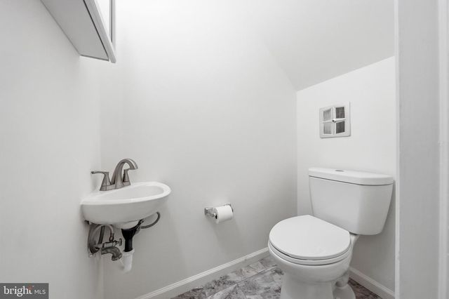 1110 WAYNE AVE, Coatesville, PA 19320
