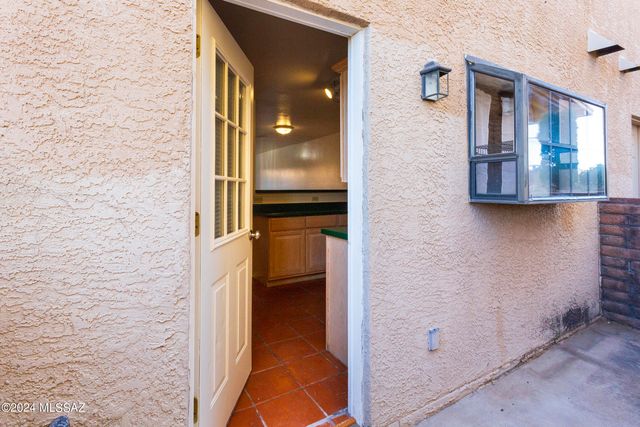 2522 N Corinthian Garden Dr Apt 2, Nogales, AZ 85621