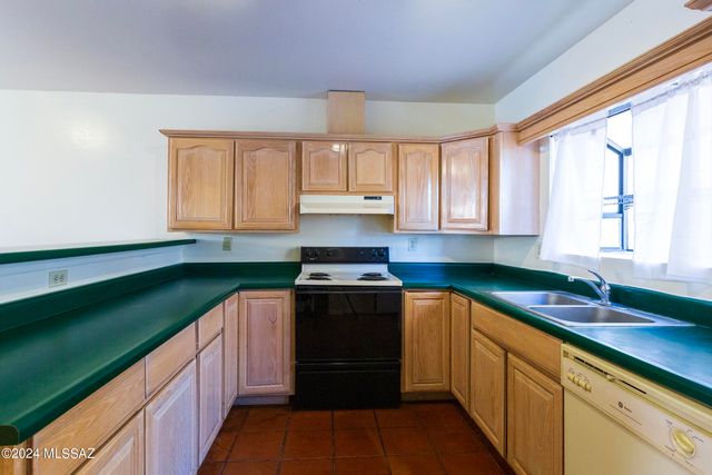 2522 N Corinthian Garden Dr Apt 2, Nogales, AZ 85621