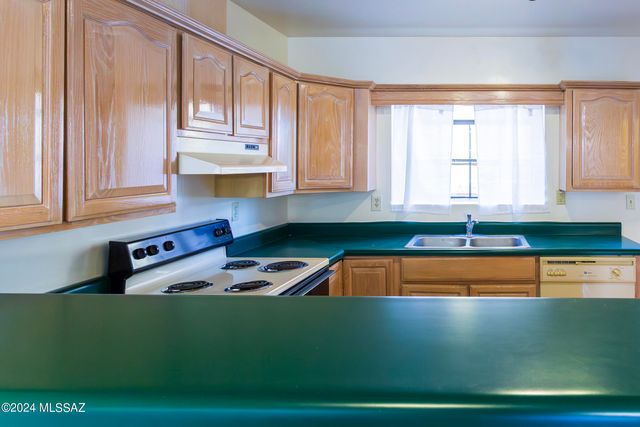 2522 N Corinthian Garden Dr Apt 2, Nogales, AZ 85621