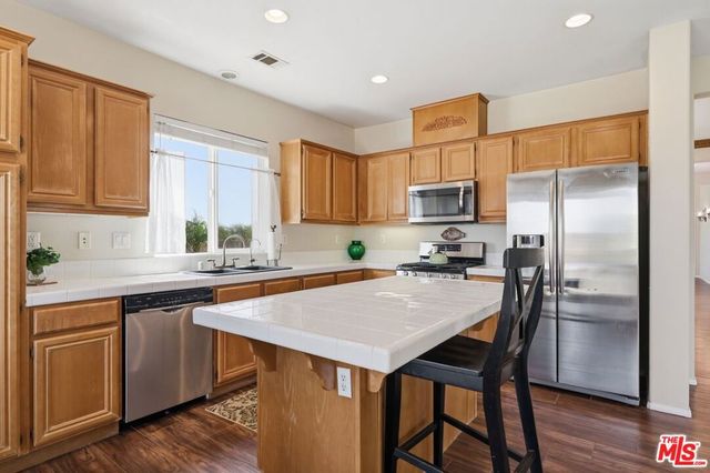 30118 Galbreth Court, Castaic, CA 91384
