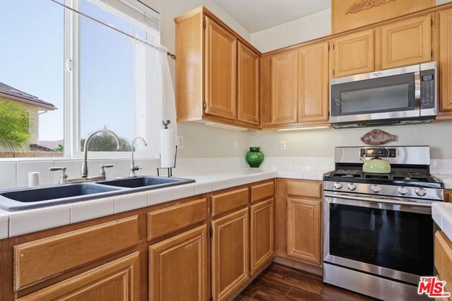 30118 Galbreth Court, Castaic, CA 91384