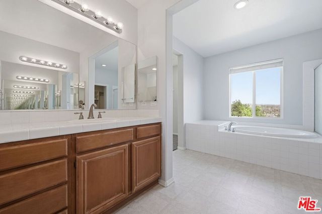 30118 Galbreth Court, Castaic, CA 91384