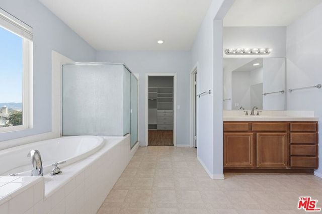 30118 Galbreth Court, Castaic, CA 91384