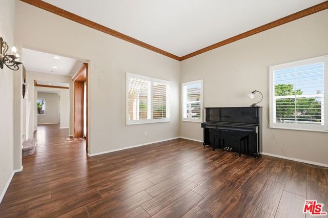 30118 Galbreth Court, Castaic, CA 91384
