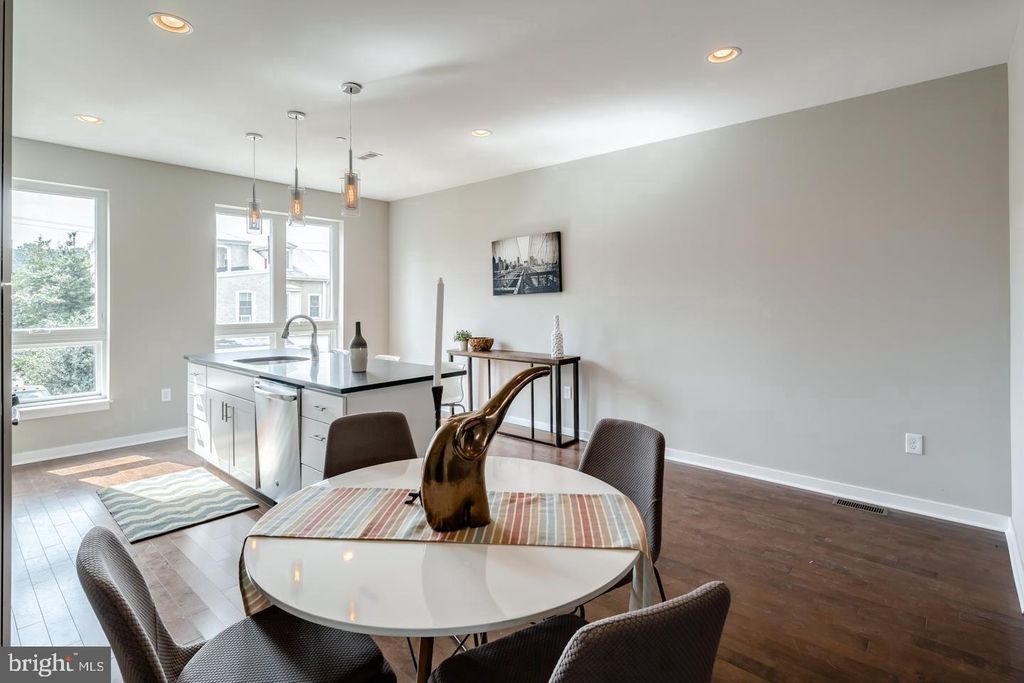 3832 MANOR ST, Philadelphia, PA 19128