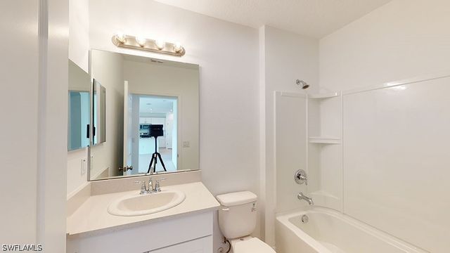6753 Equinox LN, North Fort Myers, FL 33917
