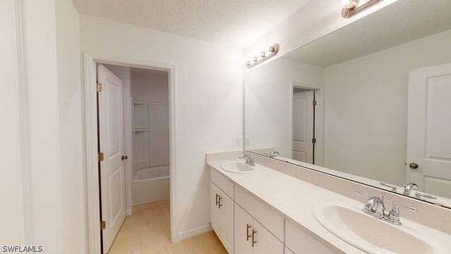 6753 Equinox LN, North Fort Myers, FL 33917