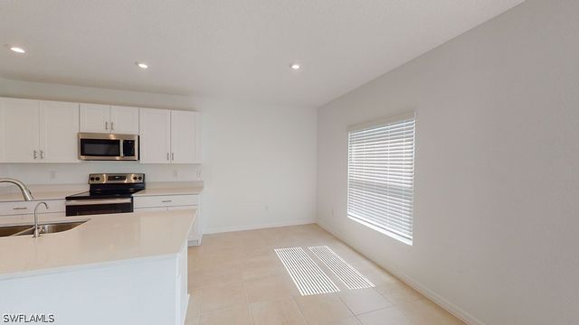 6753 Equinox LN, North Fort Myers, FL 33917