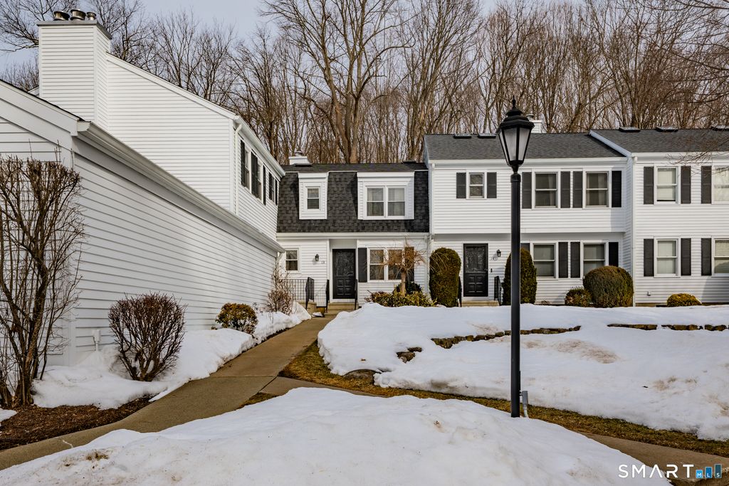 319 Thomaston Road 13, Watertown, CT 06795