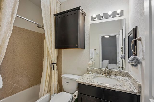 8002 Riverine Terrace Drive, Richmond, TX 77406