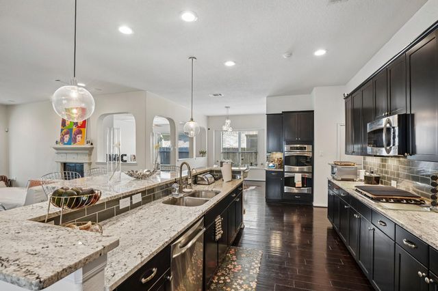 8002 Riverine Terrace Drive, Richmond, TX 77406
