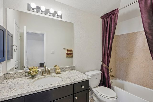 8002 Riverine Terrace Drive, Richmond, TX 77406
