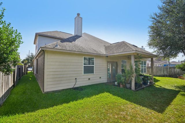 8002 Riverine Terrace Drive, Richmond, TX 77406