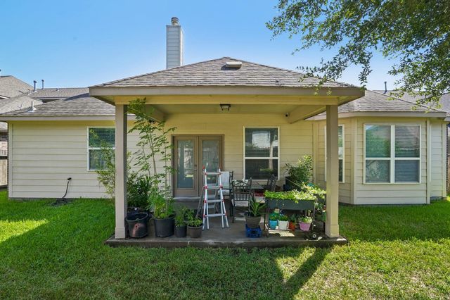 8002 Riverine Terrace Drive, Richmond, TX 77406