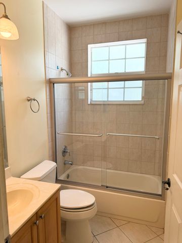 168 COCONUT KEY Lane, Delray Beach, FL 33484