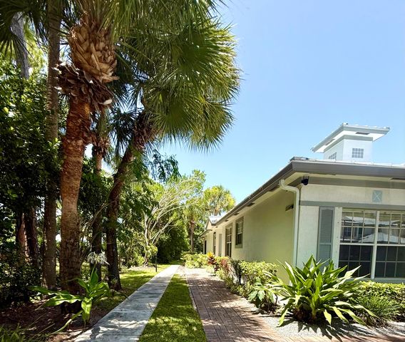 168 COCONUT KEY Lane, Delray Beach, FL 33484