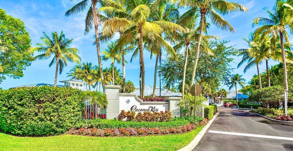 168 COCONUT KEY Lane, Delray Beach, FL 33484