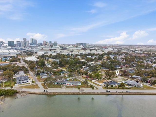 2405 DAVIS STREET, Tampa, FL 33605