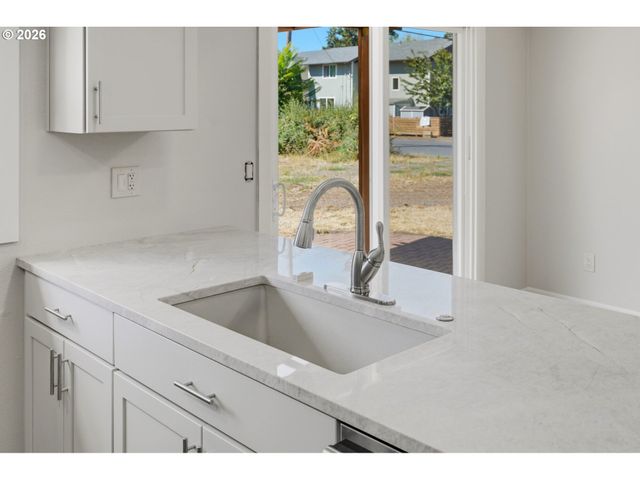 7838 Se 62ND Ave, Portland, OR 97206