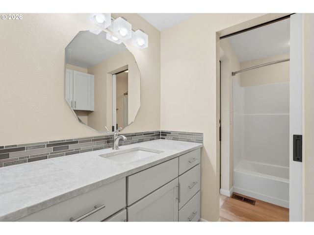 7838 Se 62ND Ave, Portland, OR 97206